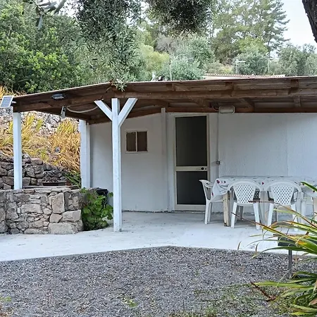 Garden House Q4527