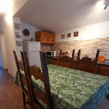 Vakantiehuis Garden House Q4527 *