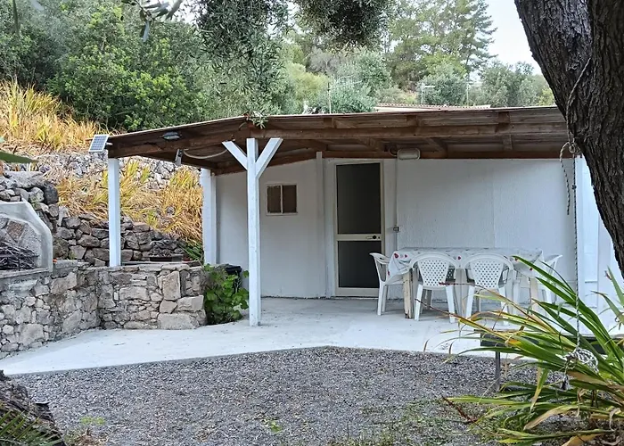Garden House Q4527